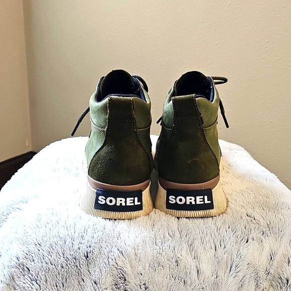 Sorel Out N About Booties - Picture 3 of 9